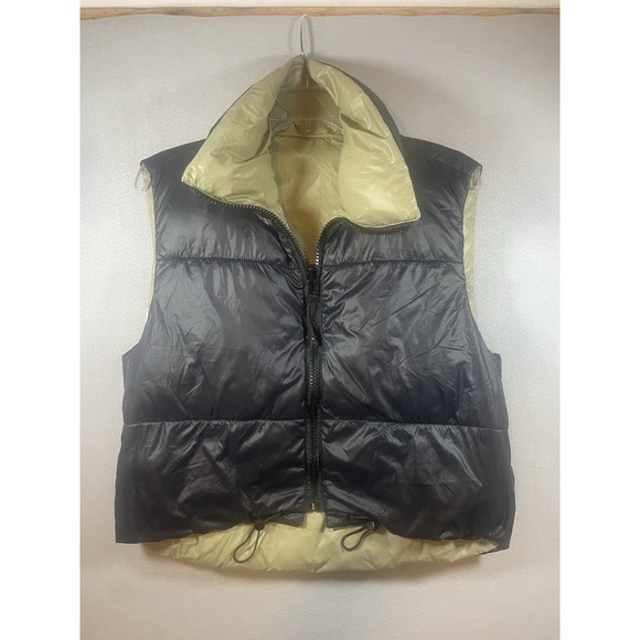 The Unbranded Brand Jackets & Blazers - Reversible Puffer Vest Black Sage Full Zip Womens Size Small‎